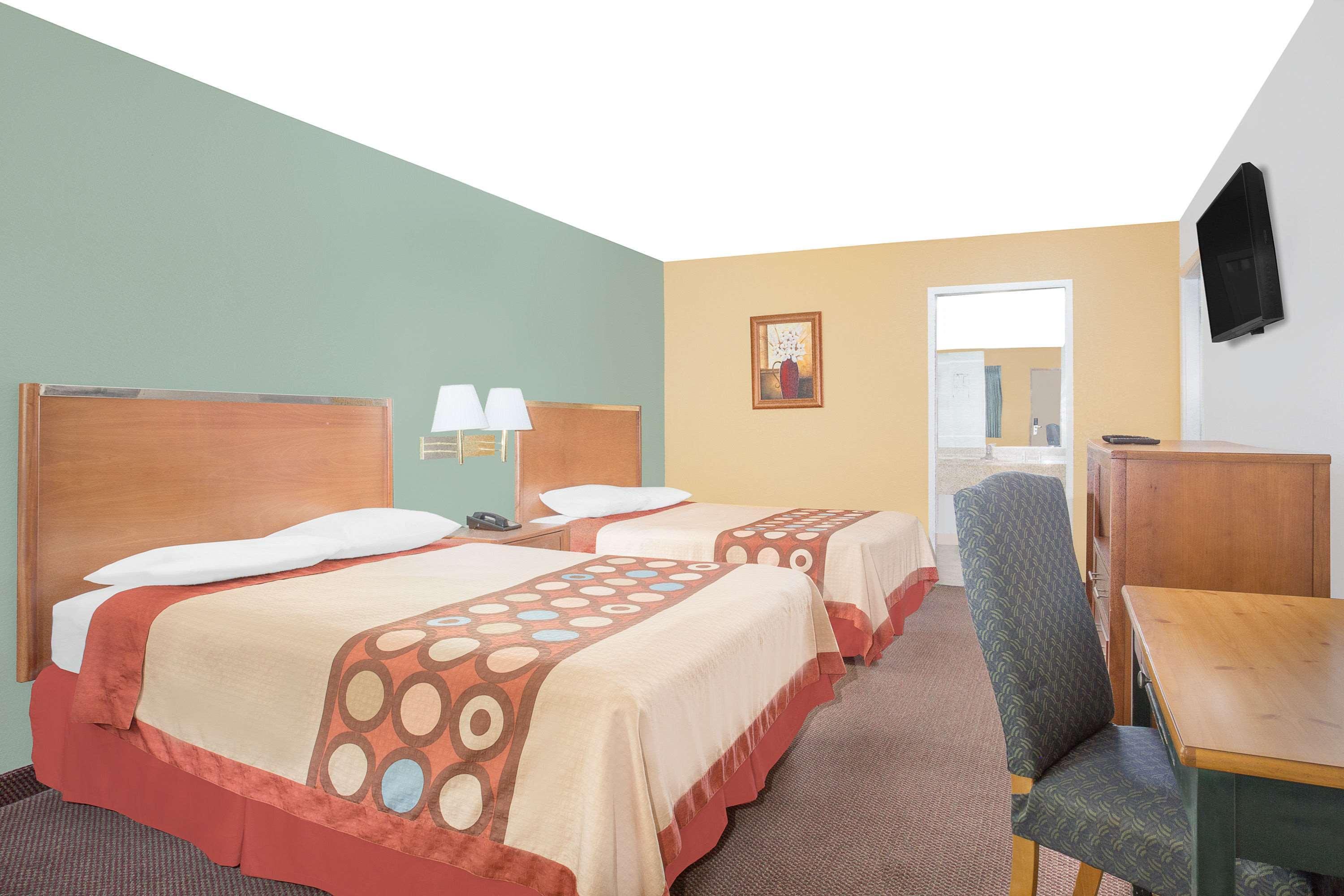 Super 8 By Wyndham St. George Ut Motel Bagian luar foto
