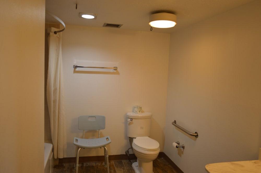 Super 8 By Wyndham St. George Ut Motel Bagian luar foto