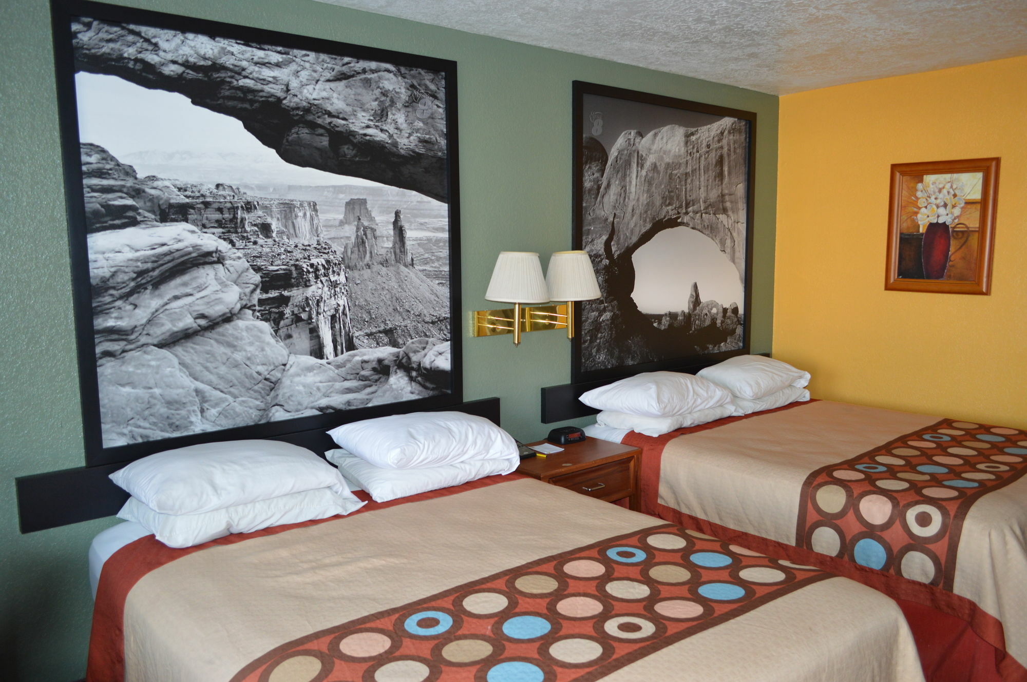 Super 8 By Wyndham St. George Ut Motel Bagian luar foto